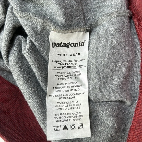 Patagonia Responsibili-tee Wilderness Defender Long Sleeve Crew Neck Sz XS G - Picture 4 of 4